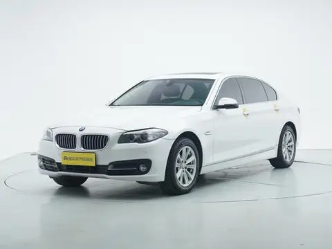 BMW 5 Series 2017 — фото 1