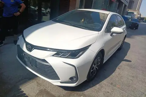 Toyota Corolla 2019 — фото 1