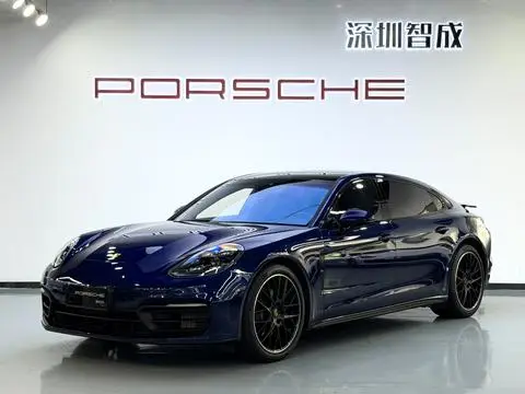 Porsche Panamera 2022