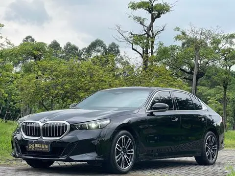 BMW 5 Series 2025