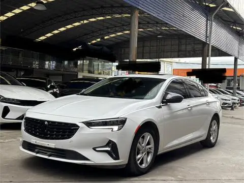 Buick Regal 2021 — фото 1