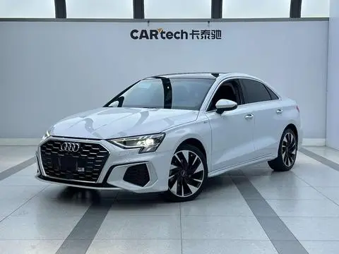 Audi A3 2022 — фото 1