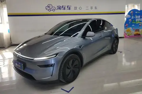 Tesla Model Y 2026