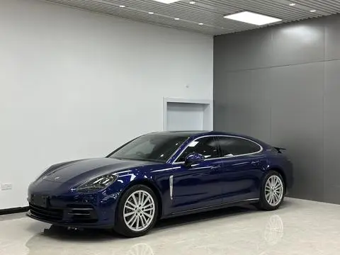 Porsche Panamera 2019