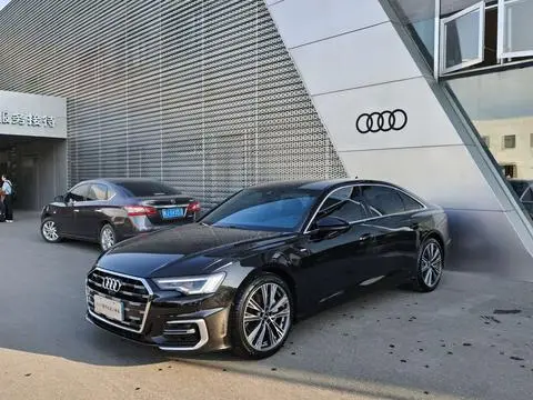 Audi A6L 2025 — фото 1
