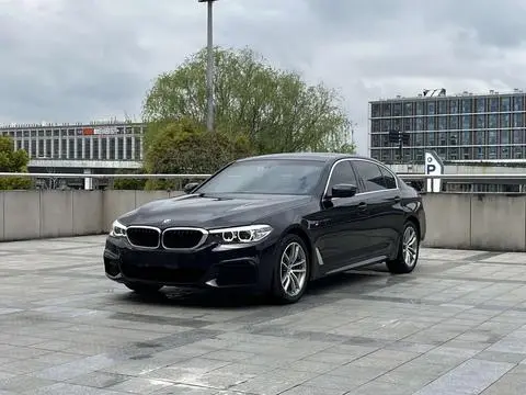 BMW 5 Series 2020 — фото 1