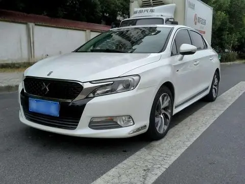 DS 5LS 2014