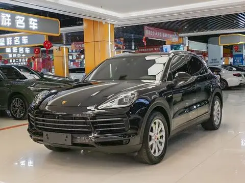 Porsche Cayenne E-Hybrid 2021