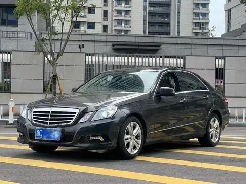 Mercedes-Benz E-Class 2010 — фото 1