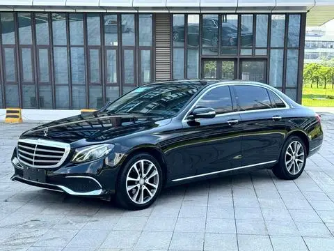 Mercedes-Benz E-Class 2016 — фото 1