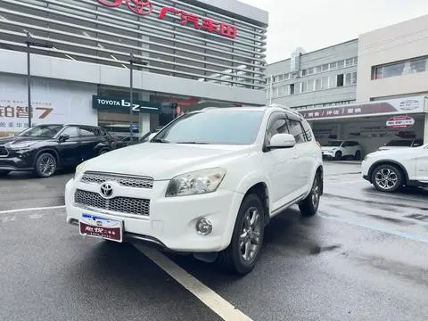 Toyota RAV4 2013