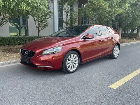 Volvo V40 2015