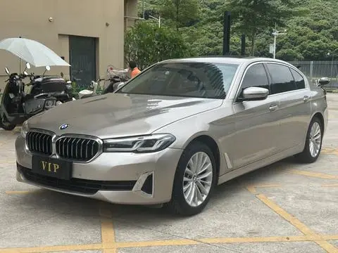 BMW 5 Series 2021 — фото 1