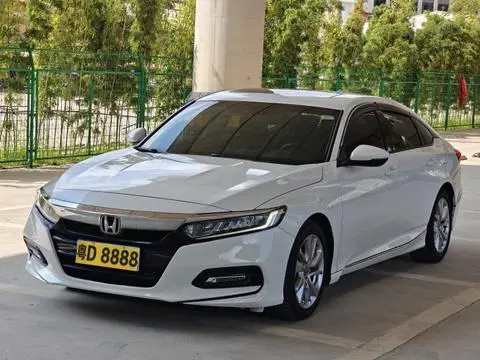 Honda Accord 2018 — фото 1