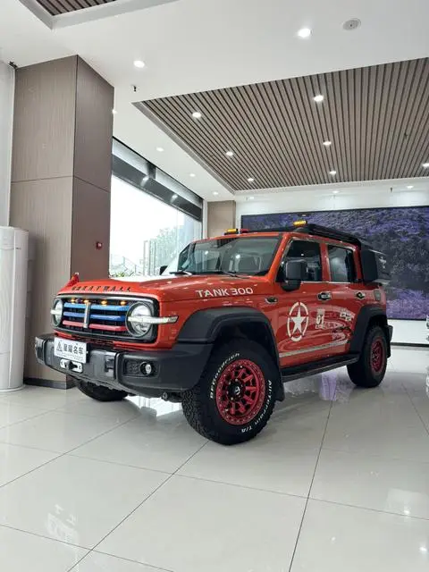 TANK 300 2021