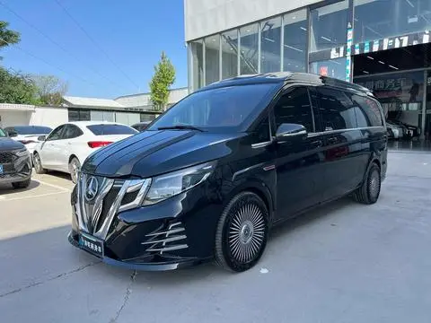 Mercedes-Benz V-Class 2024