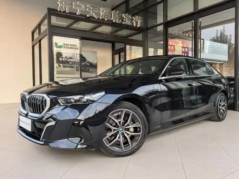 BMW i5 2025