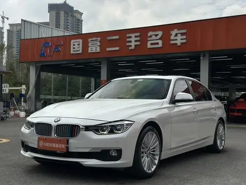 BMW 3 Series 2018 — фото 1