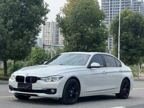 BMW 3 Series 2019 — фото 1