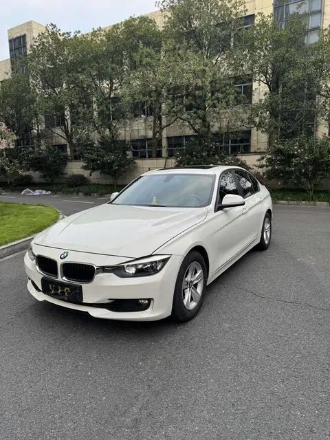 BMW 3 Series 2015 — фото 1