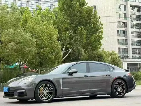Porsche Panamera 2017