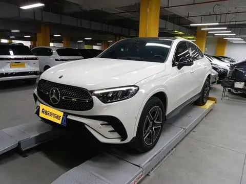 Mercedes-Benz GLC轿跑 2025