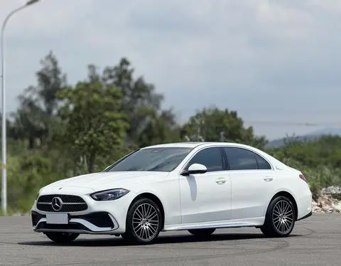 Mercedes-Benz C-Class 2024 — фото 1