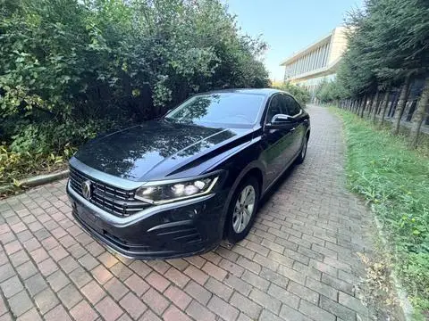 Volkswagen Passat 2023