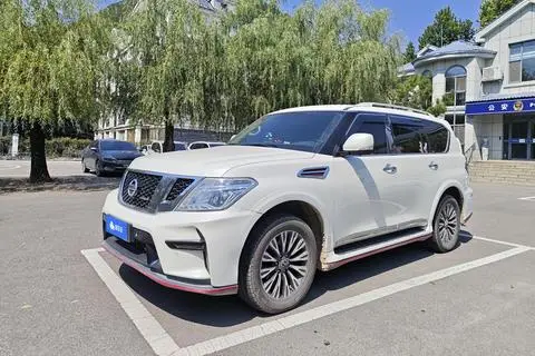 Nissan 途乐 2018 — фото 1