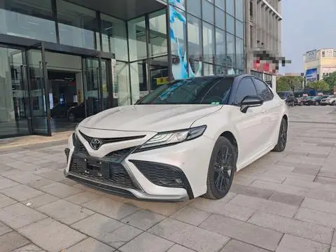 Toyota Camry 2021