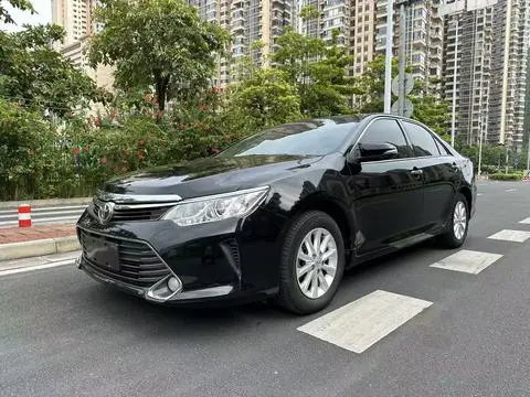 Toyota Camry 2015