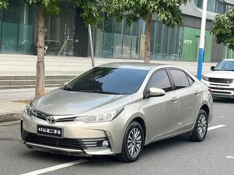 Toyota Corolla 2017 — фото 1