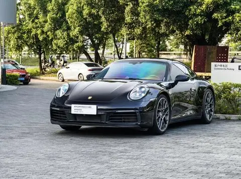Porsche 911 2023