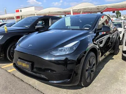 Tesla Model Y 2023 — фото 1