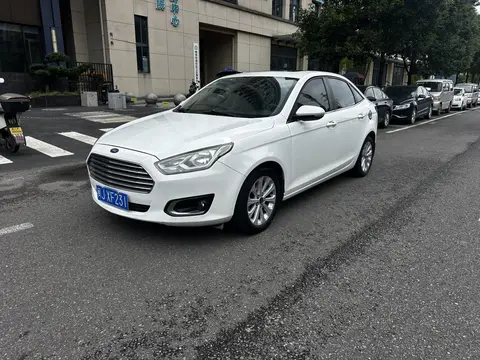 Ford Escort 2015