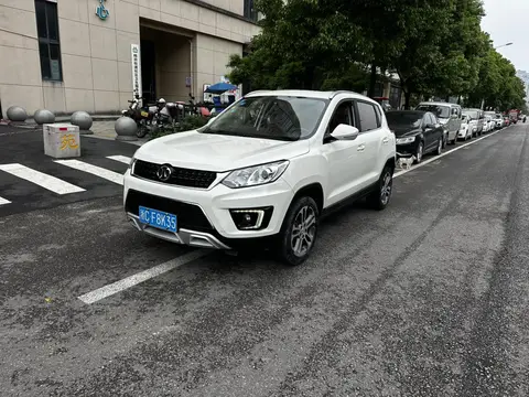 BAIC X35 2016