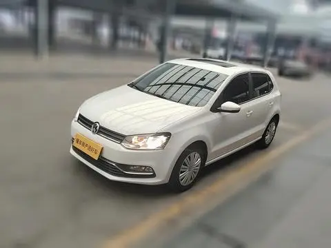 Volkswagen Polo 2016 — фото 1