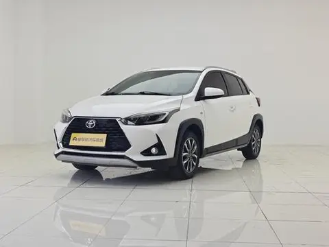 Toyota YARIS L 2022 — фото 1