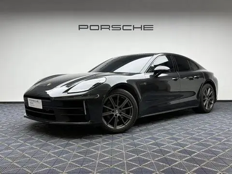 Porsche Panamera 2024
