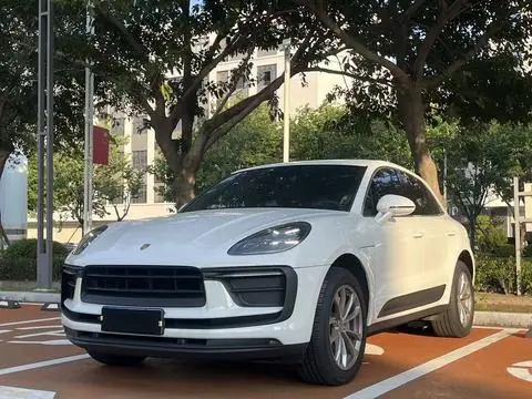 Porsche Macan 2022