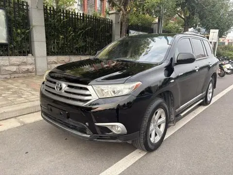 Toyota Highlander 2012 — фото 1
