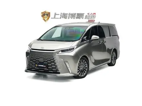 Lexus LM 2025 — фото 1