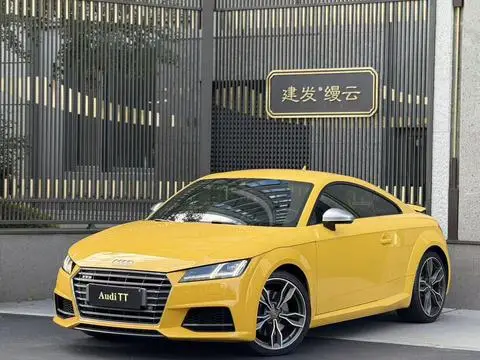 Audi TTS 2016 — фото 1