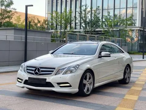 Mercedes-Benz E-Class 2012