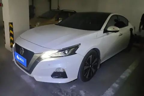 Nissan Teana 2021
