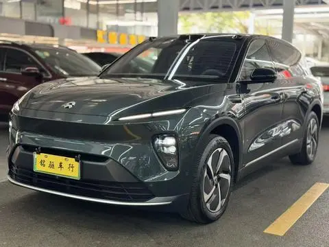 NIO ES8 2023