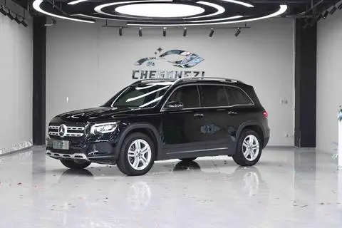 Mercedes-Benz GLB 2022 — фото 1