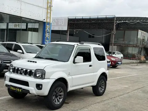 Suzuki 吉姆尼 2015