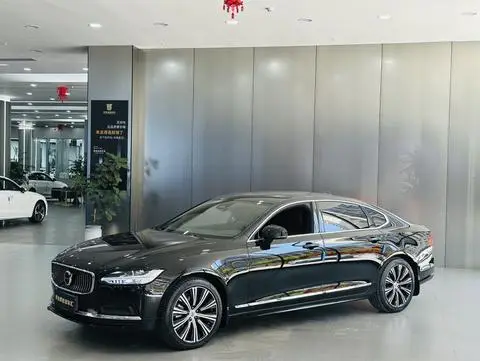 Volvo S90 2025
