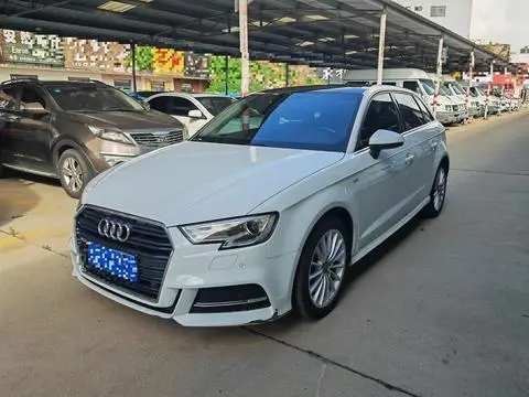 Audi A3 2018 — фото 1